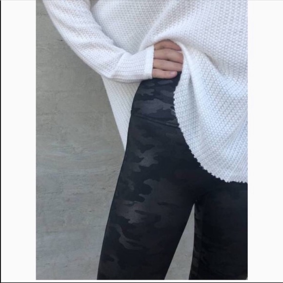NWOT! Spanx Camo Faux Leather Leggings! - Picture 2 of 7